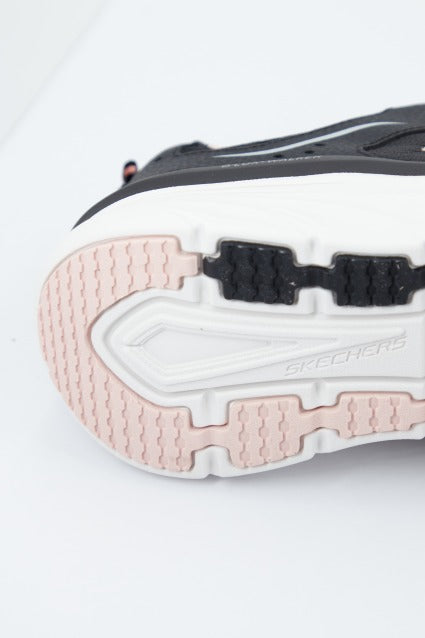 SKECHERS D'LUX WALKER-INFINITE MOTIO en color NEGRO  (4)