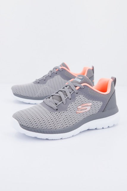 SKECHERS BOUNTIFUL QUICK PATH en color GRIS  (1)