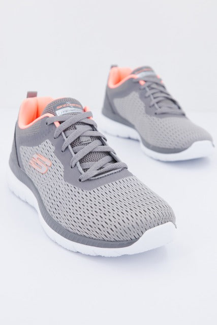 SKECHERS BOUNTIFUL QUICK PATH en color GRIS  (2)