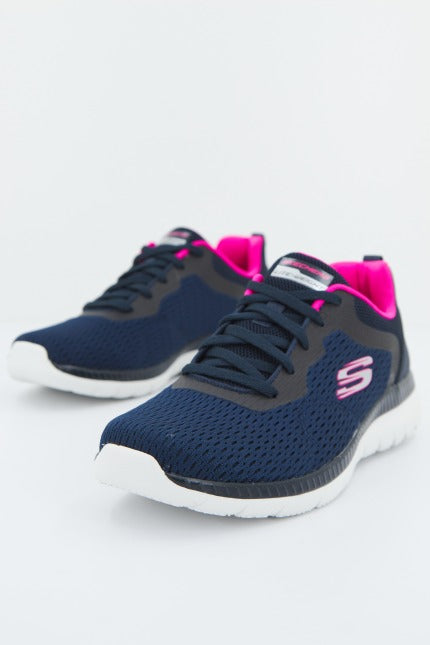 SKECHERS BOUNTIFUL-QUICK PATH en color AZUL  (2)