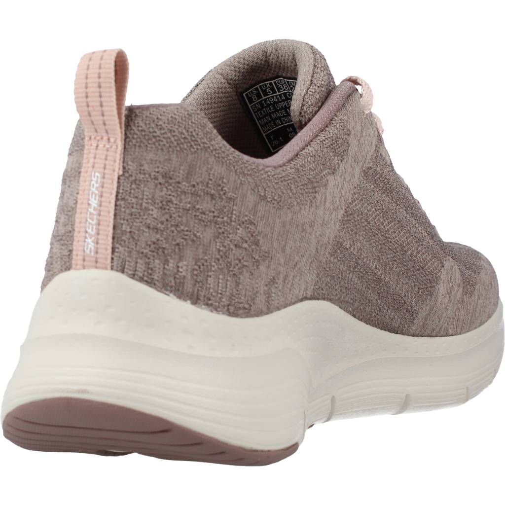 SKECHERS ARCH FIT COMFY WAVE en color MARRON  (3)