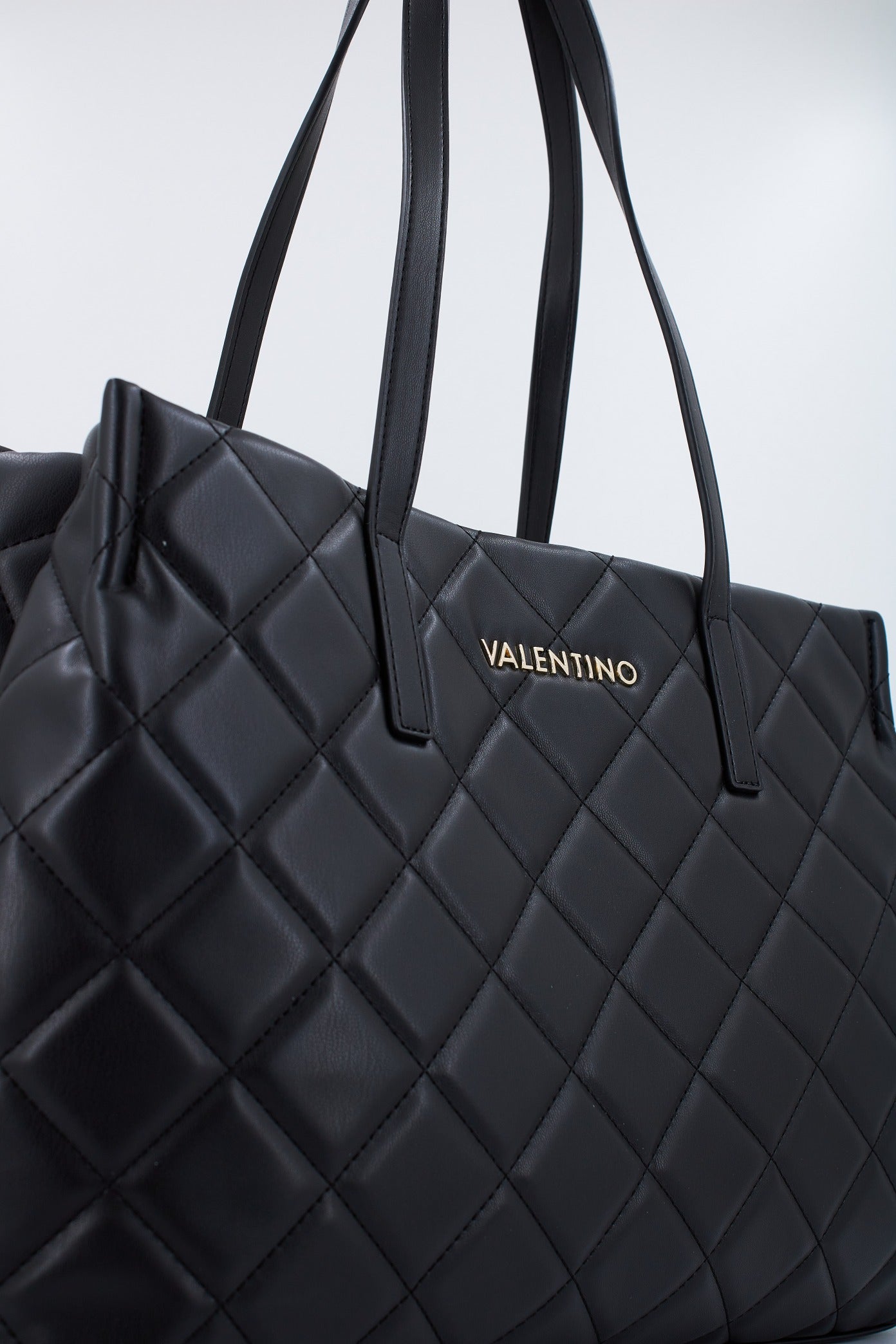 VALENTINO BAGS BORSE A SPALLA OCARINA en color NEGRO  (4)