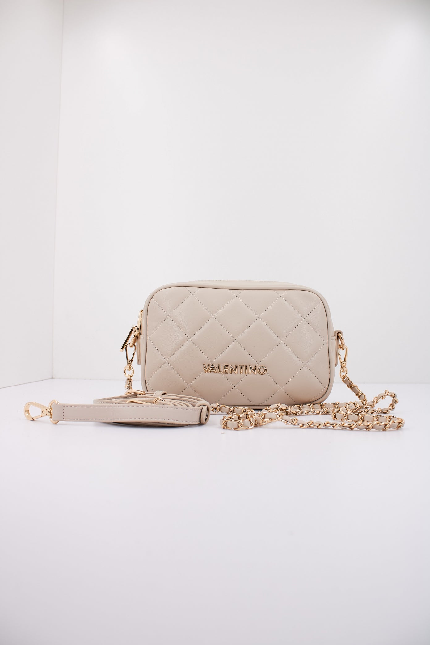 VALENTINO BAGS VBSKKR en color BEIS  (2)