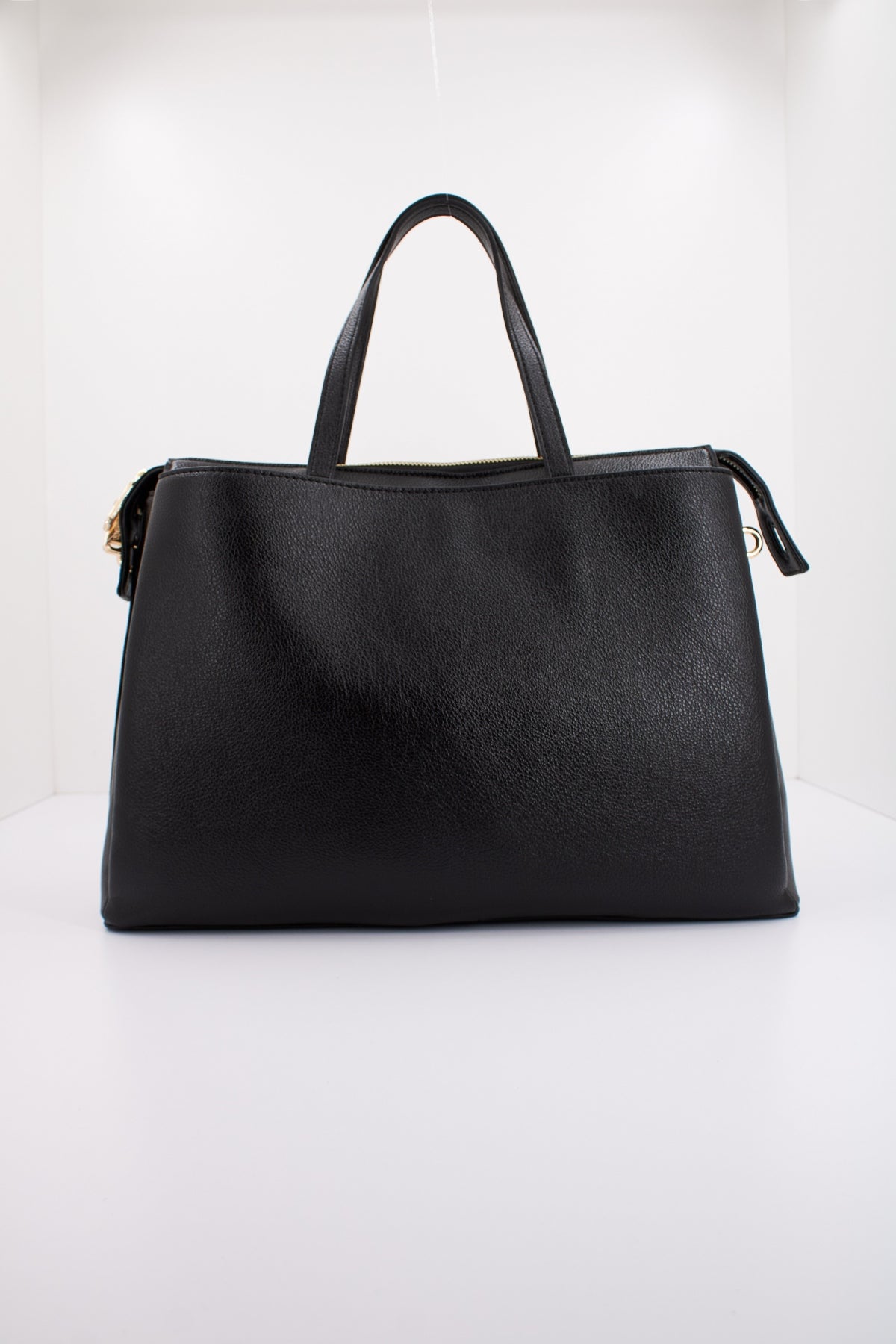 VALENTINO BAGS MANHATTAN RE en color NEGRO  (3)