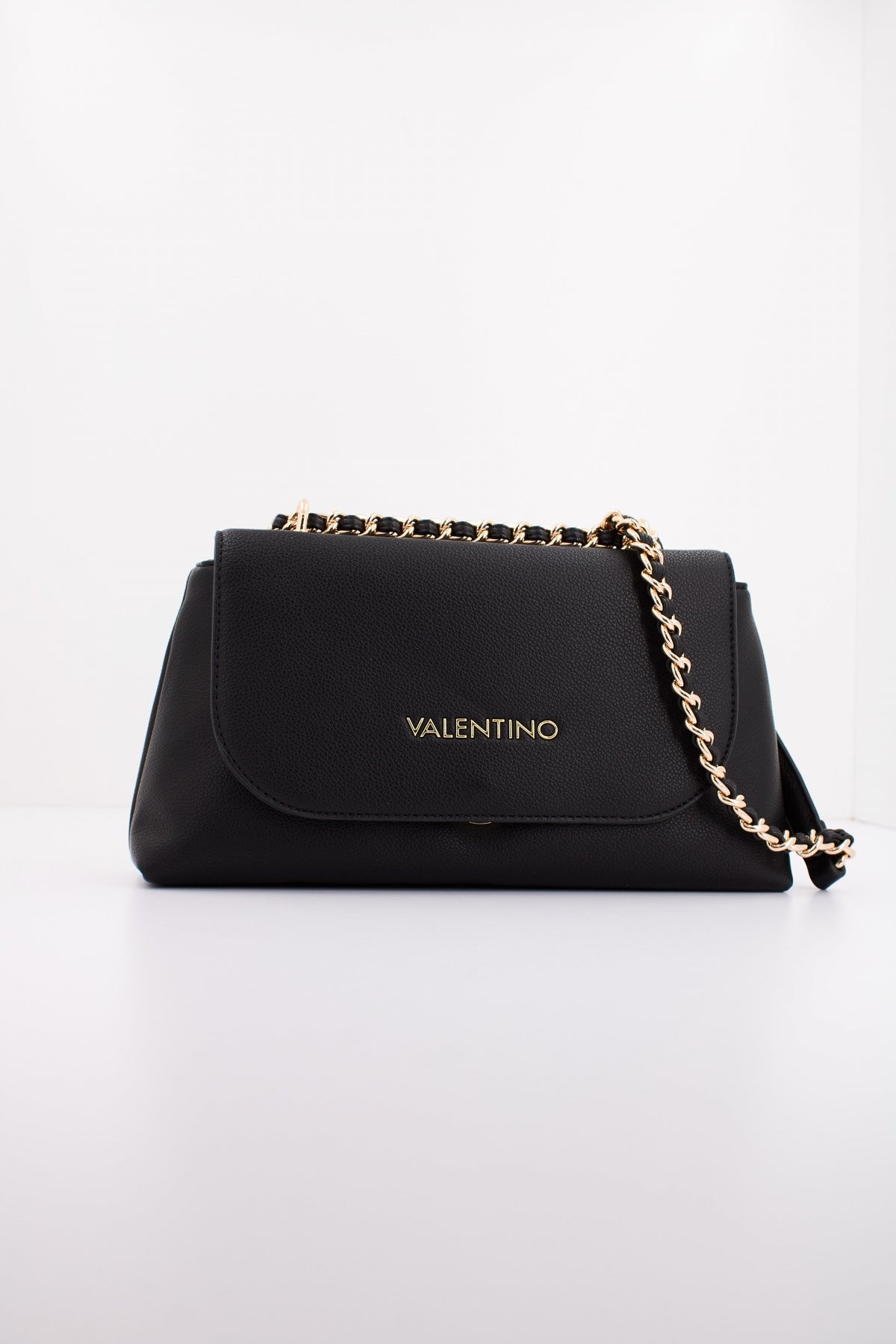 VALENTINO BAGS  LADY SYNTHETIC BAG ARCADI en color NEGRO  (1)