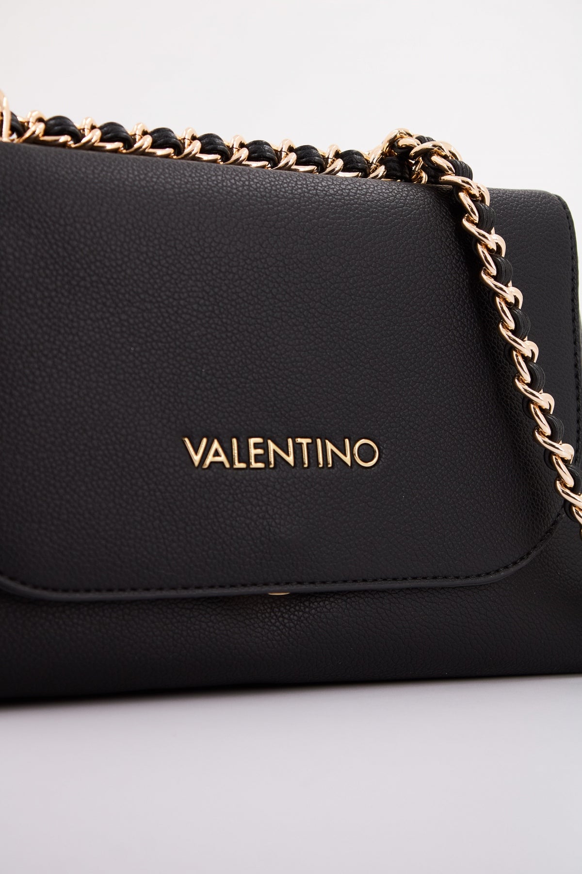 VALENTINO BAGS  LADY SYNTHETIC BAG ARCADI en color NEGRO  (4)