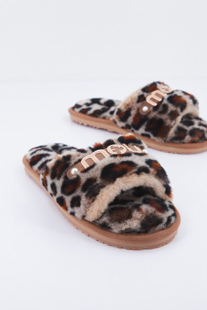 MOU SLIDE SLIPPER PRINT SHEES en color ANIMAL PRINT  (1)