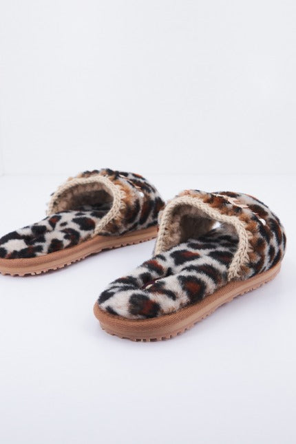 MOU SLIDE SLIPPER PRINT SHEES en color ANIMAL PRINT  (3)