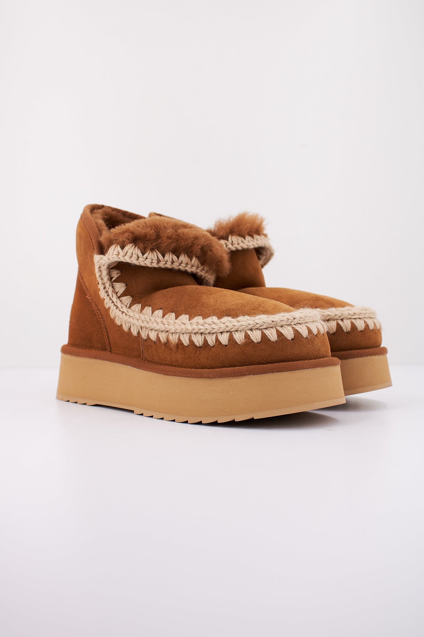 MOU MINI ESKIMO PLATFORM BOOT en color MARRON  (2)