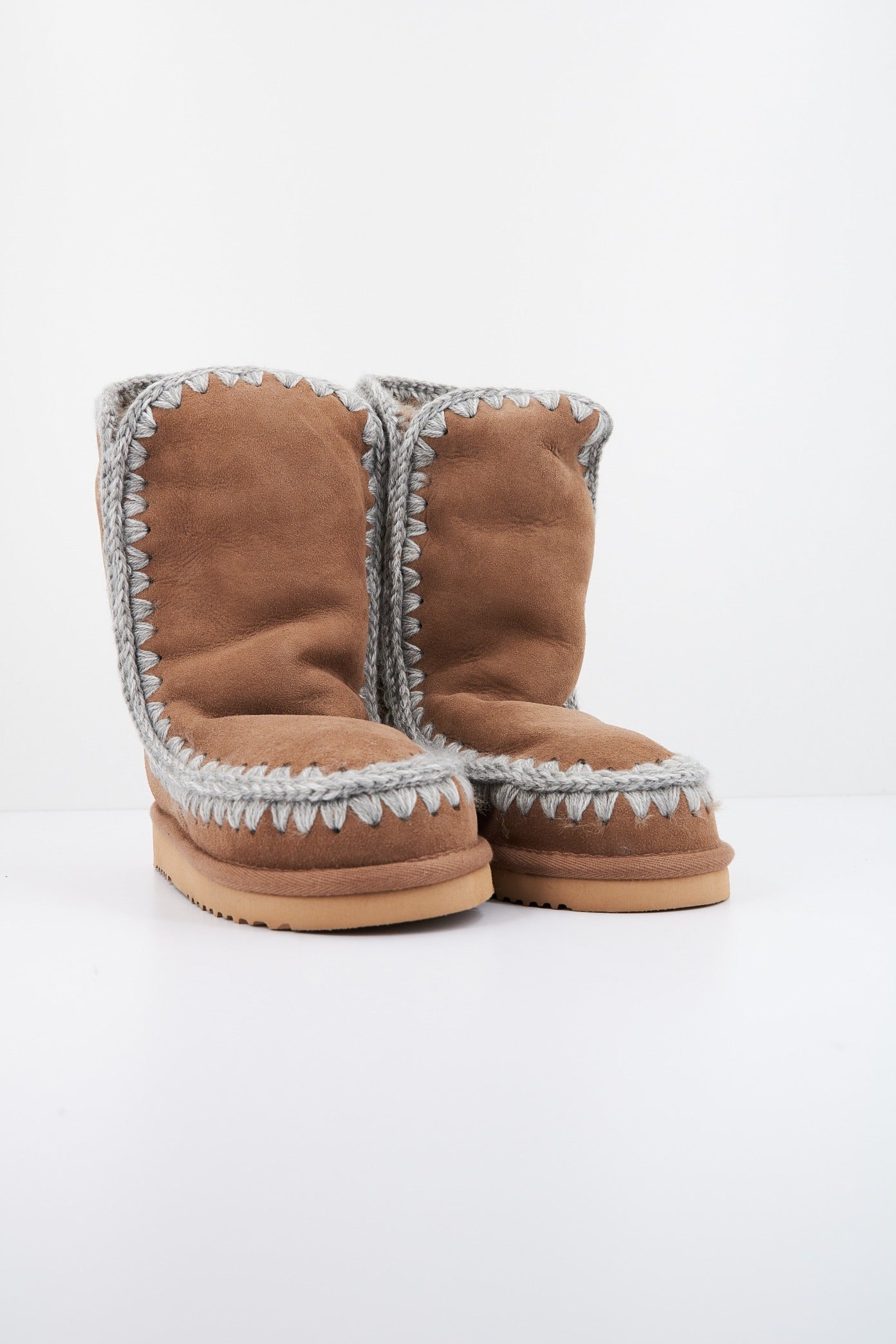 MOU ESKIMO BOOT  CM en color MARRON  (2)