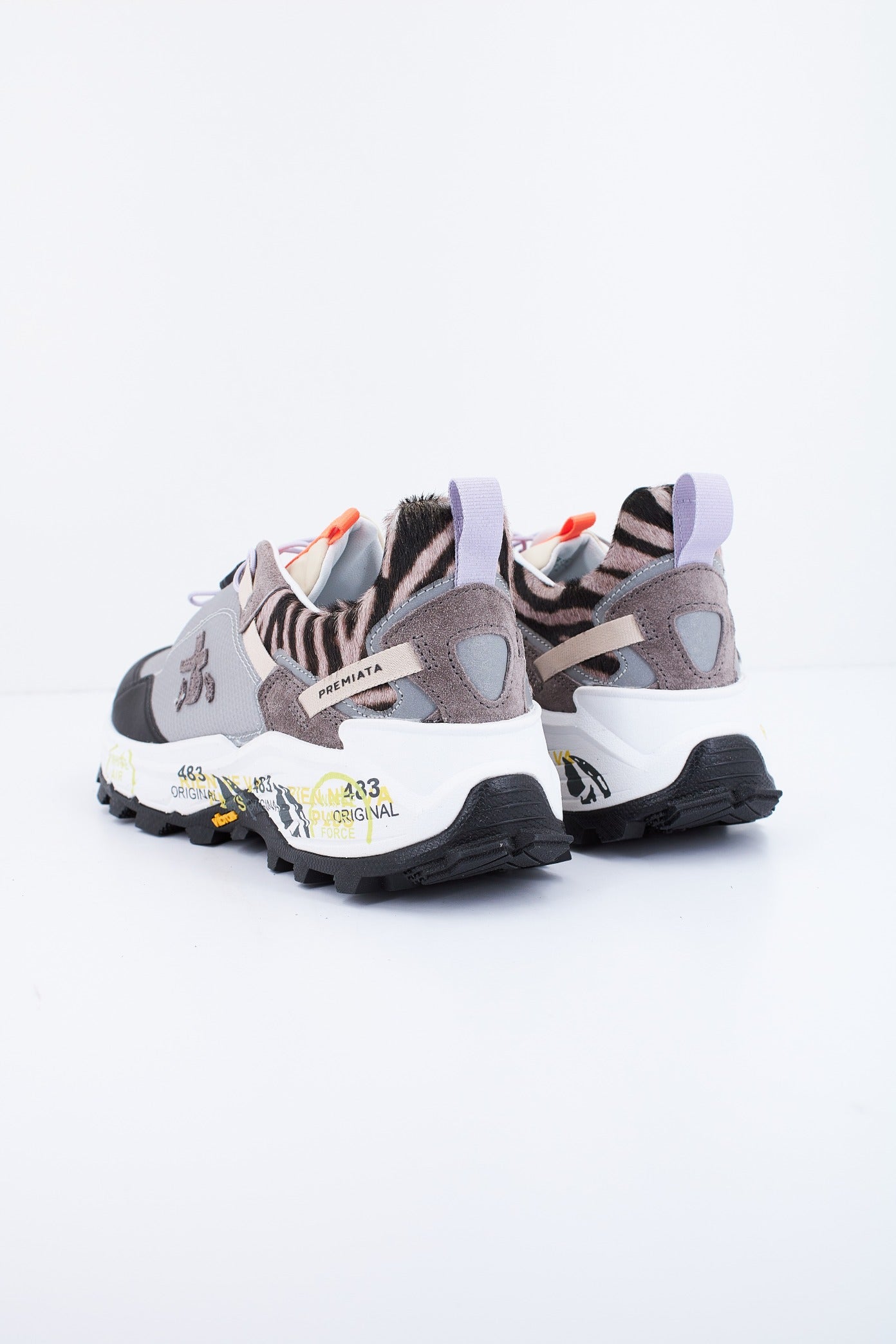 PREMIATA CROSS   en color GRIS  (3)