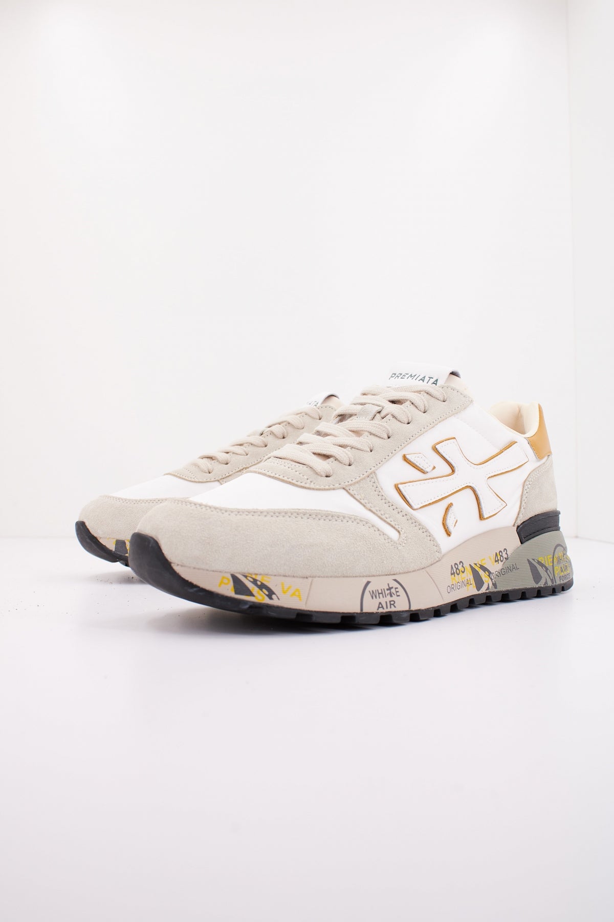 PREMIATA MICK  en color BLANCO  (2)