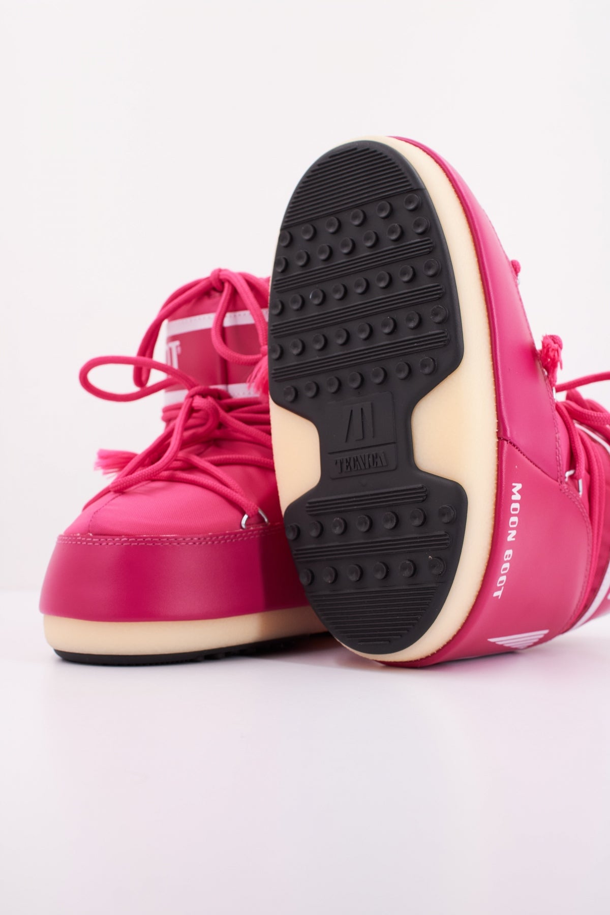 MOON BOOT  MB ICON LOW NY en color ROSA  (5)