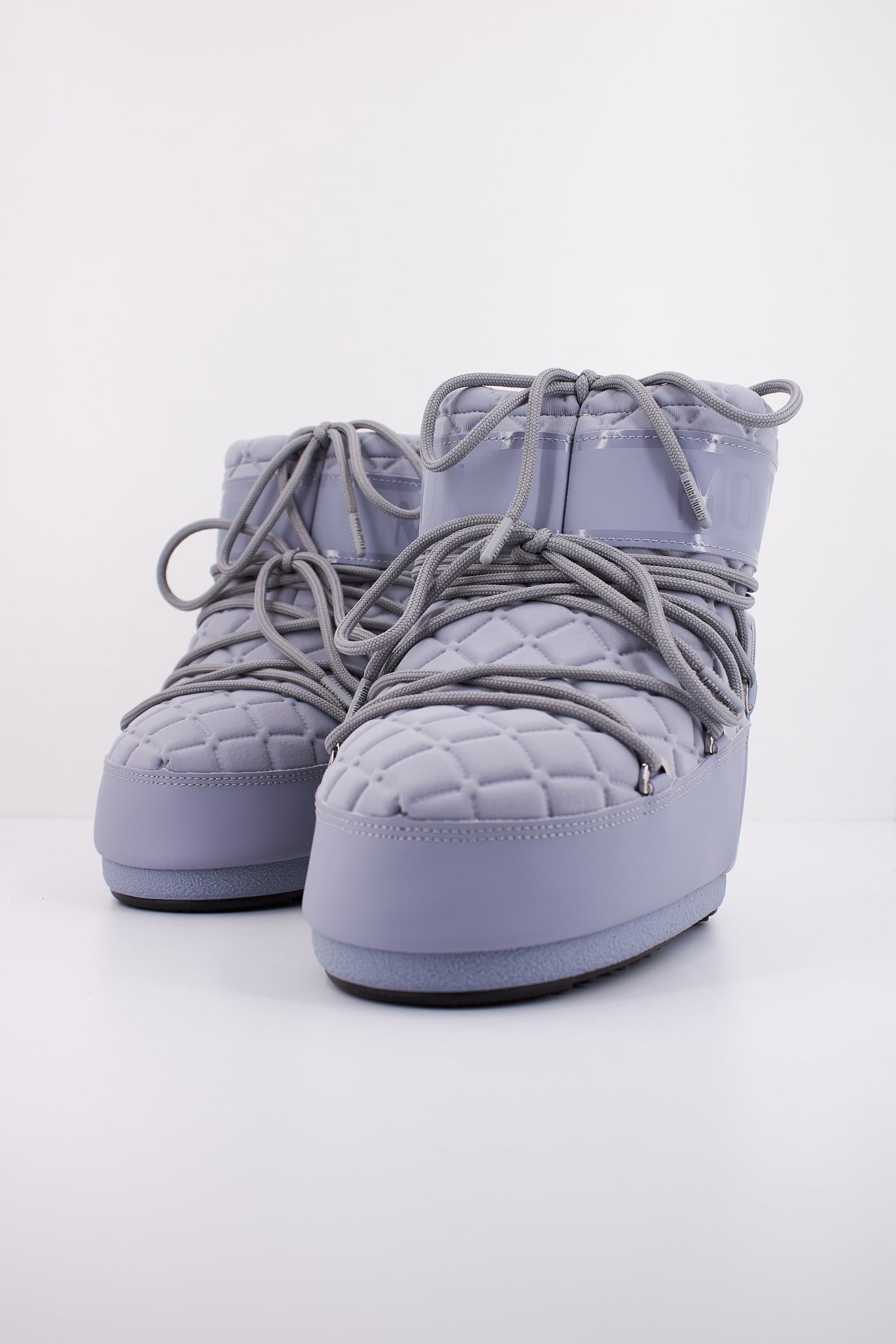 MOON BOOT MB ICON LOW QUILT en color GRIS  (2)