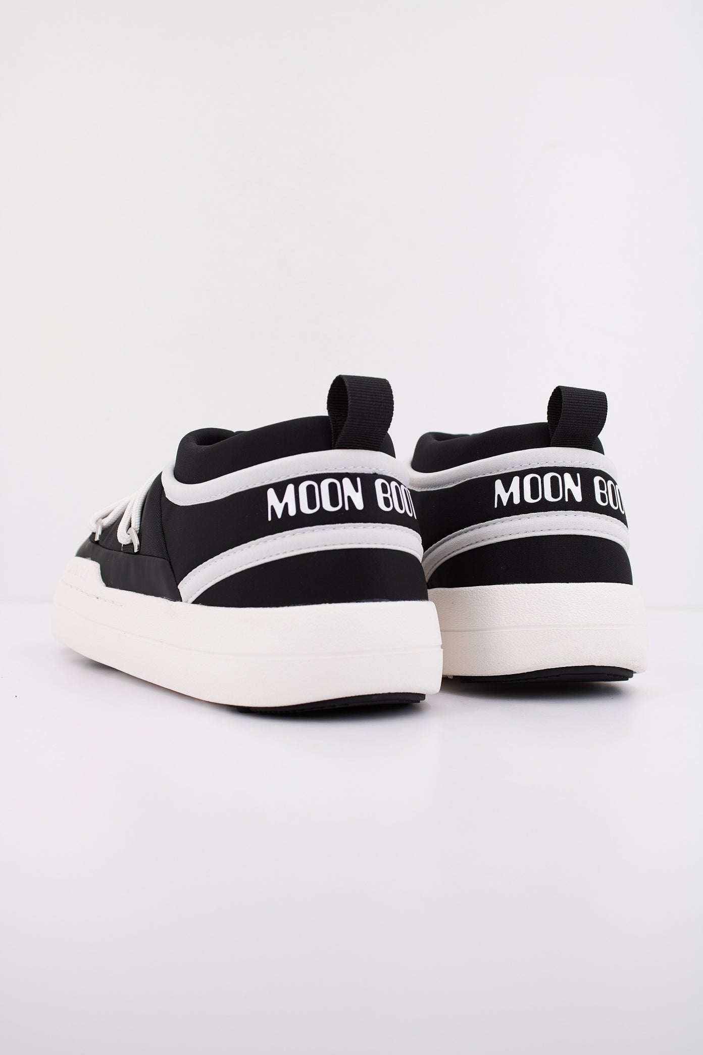 MOON BOOT MB PARK ICON en color NEGRO  (4)