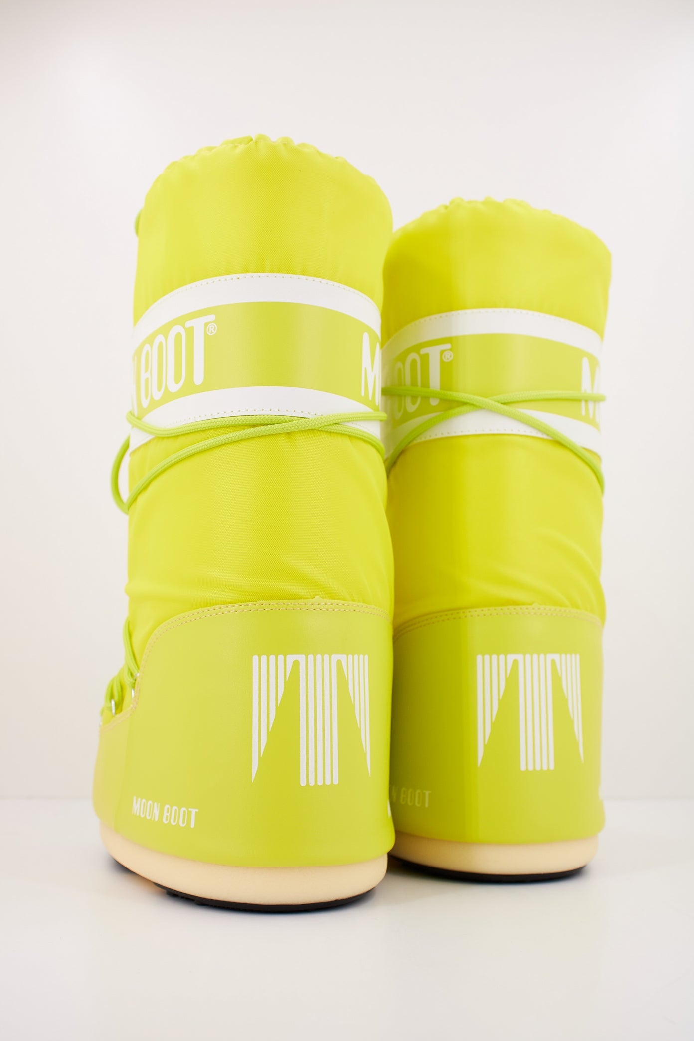 MOON BOOT MB ICON NYLON en color AMARILLO  (4)