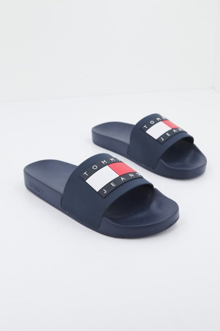 TOMMY JEANS FLAG POOL SLD ESS en color AZUL  (1)