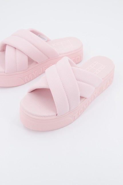 TOMMY JEANS  FLTFRM SANDAL en color ROSA  (1)