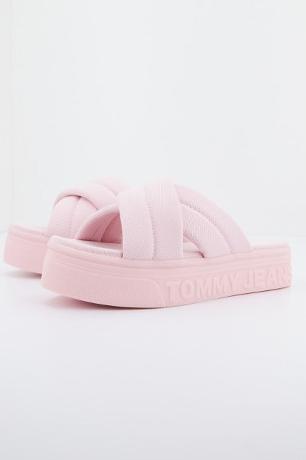 TOMMY JEANS  FLTFRM SANDAL en color ROSA  (2)