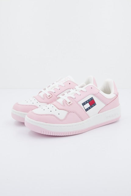 TOMMY JEANS RETRO BASKET WMN en color ROSA  (1)