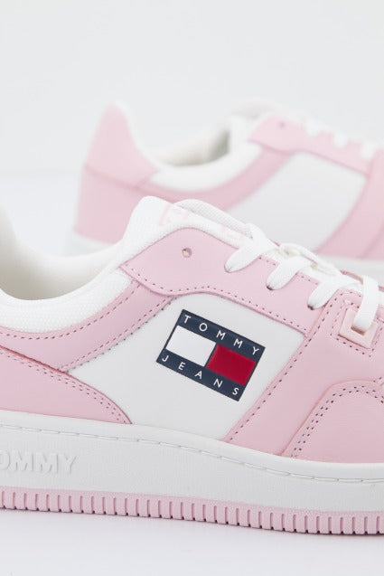 TOMMY JEANS RETRO BASKET WMN en color ROSA  (4)