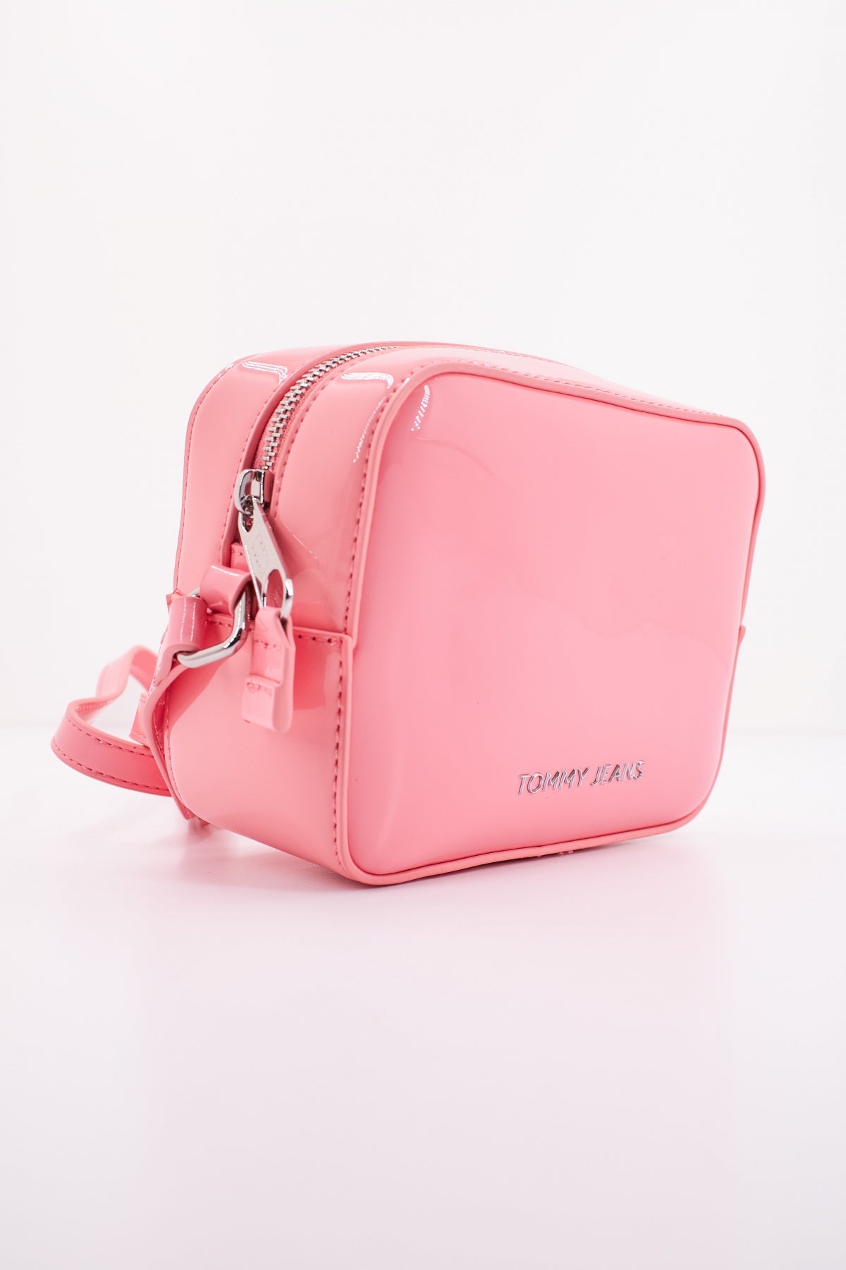 TOMMY JEANS TJW ESS MUST CAMERA BAG en color ROSA  (1)