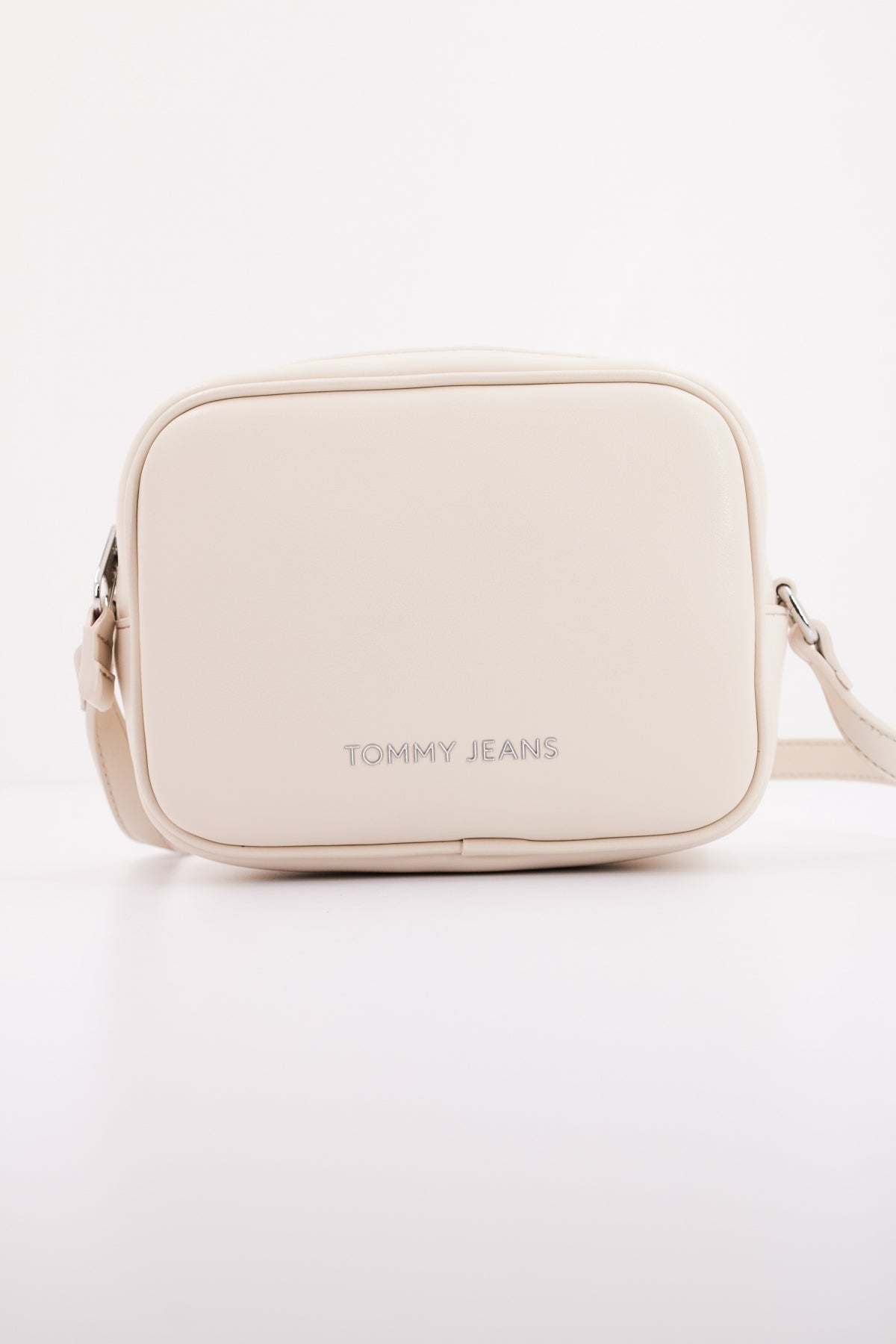 TOMMY JEANS TJW ESS MUST CAMERA BAG en color BEIS  (2)