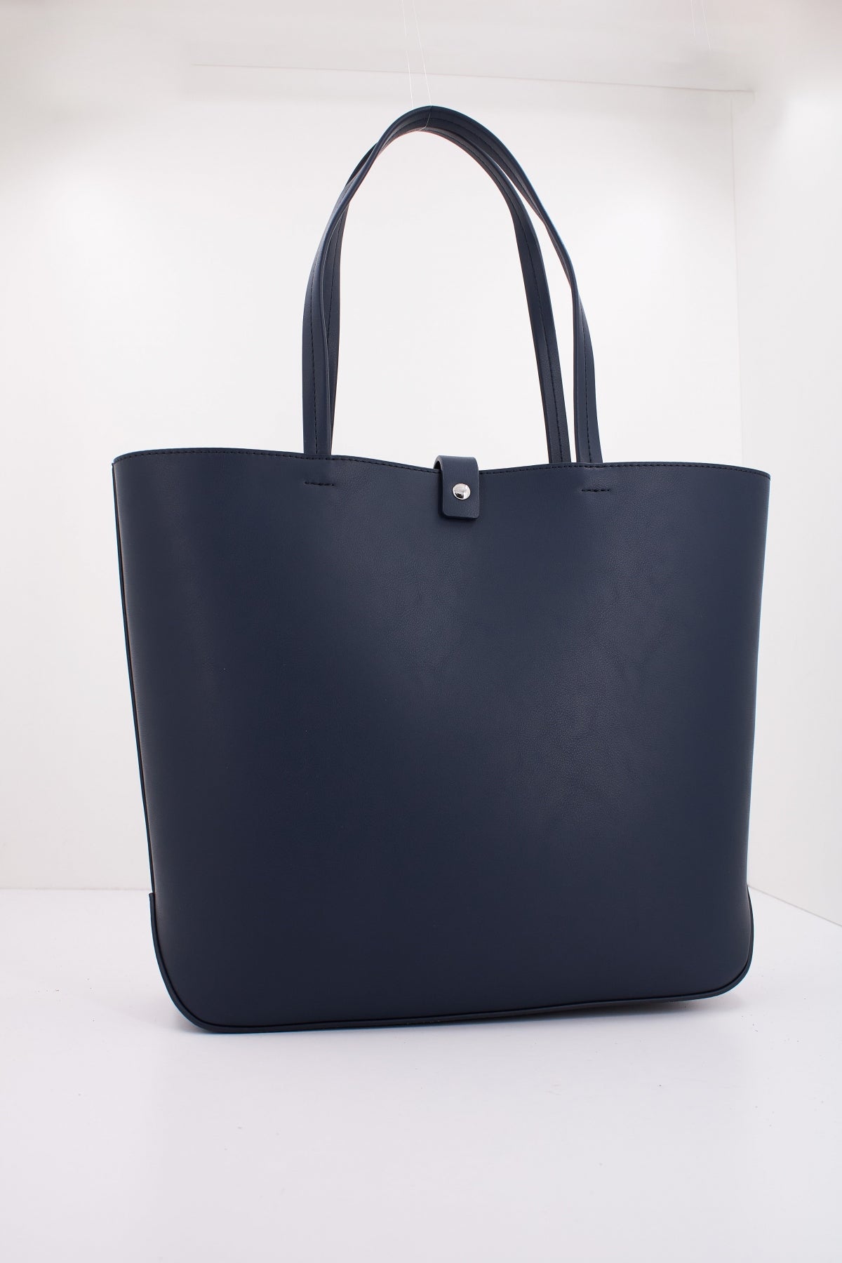 TOMMY JEANS TJW ESS MUST TOTE en color AZUL  (3)