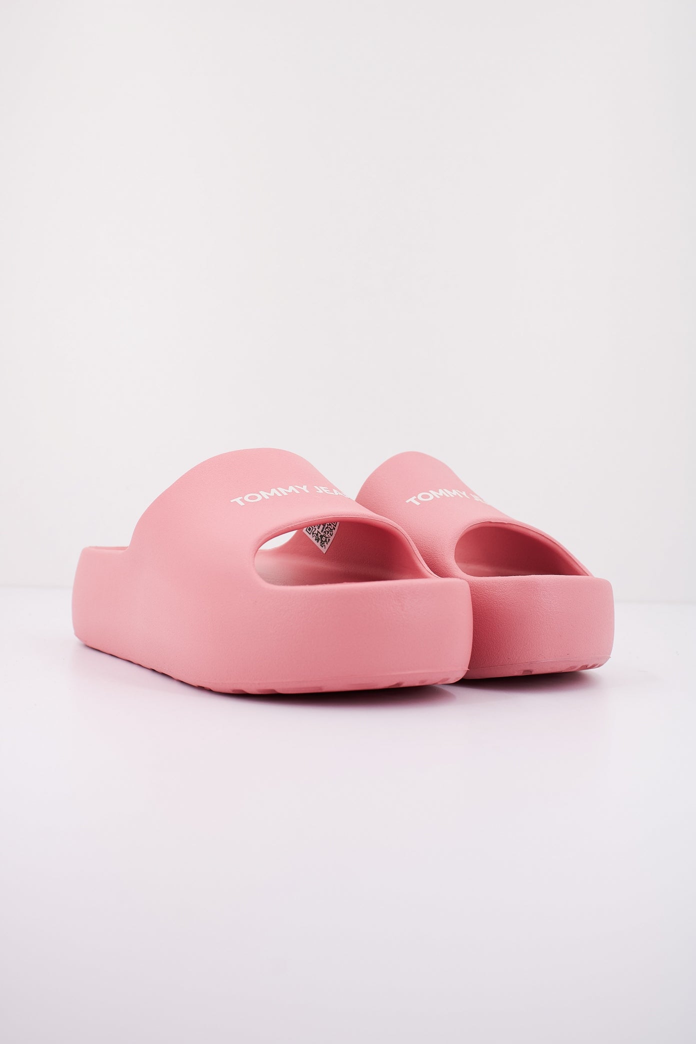 TOMMY JEANS TJW CHUNKY FLATFORM SLID en color ROSA  (2)