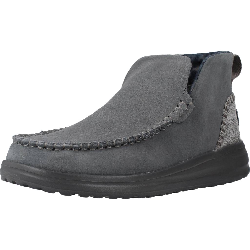 HEY DUDE DENNY SUEDE en color GRIS  (1)