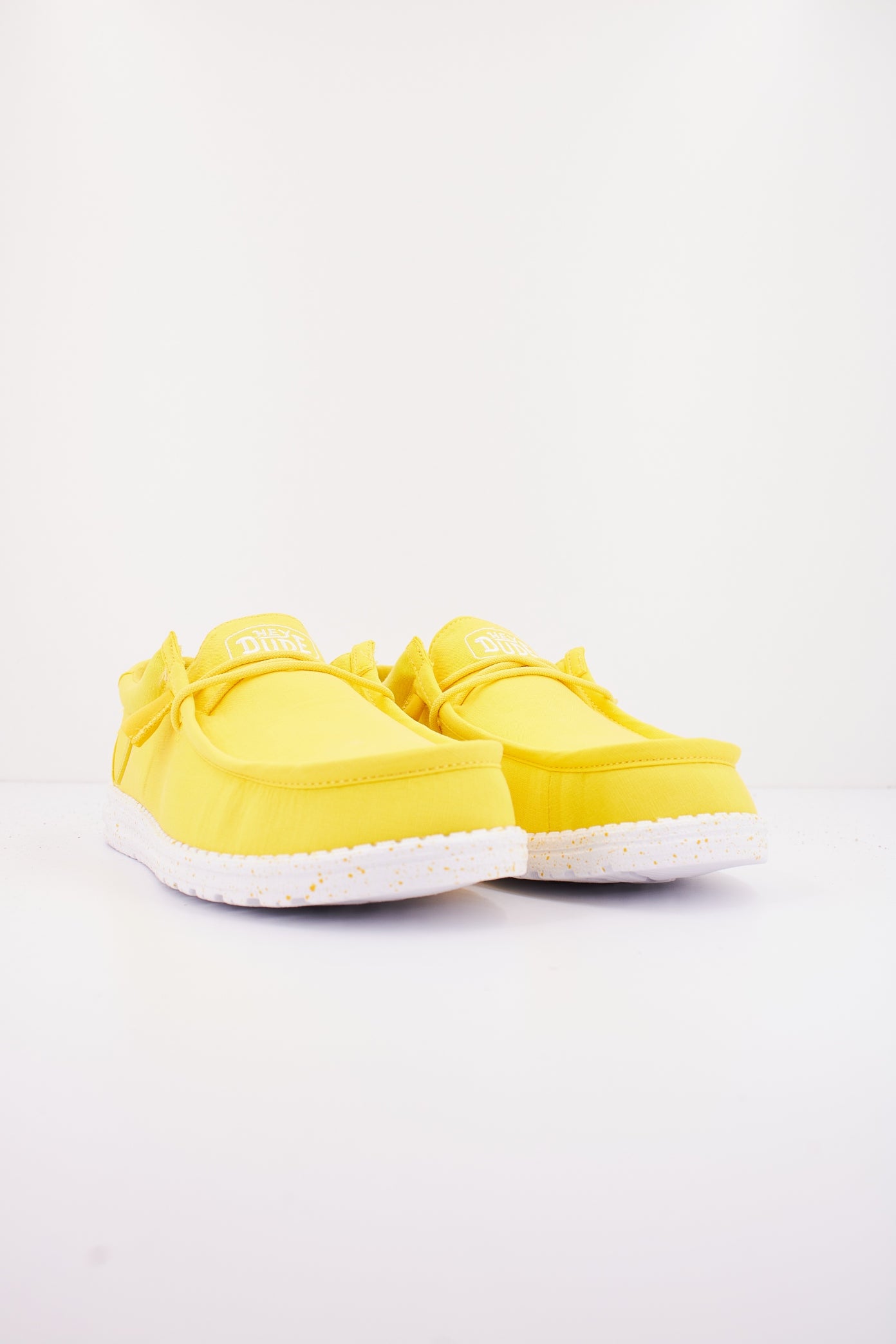 HEY DUDE WALLY SLUB CANVAS en color AMARILLO  (2)