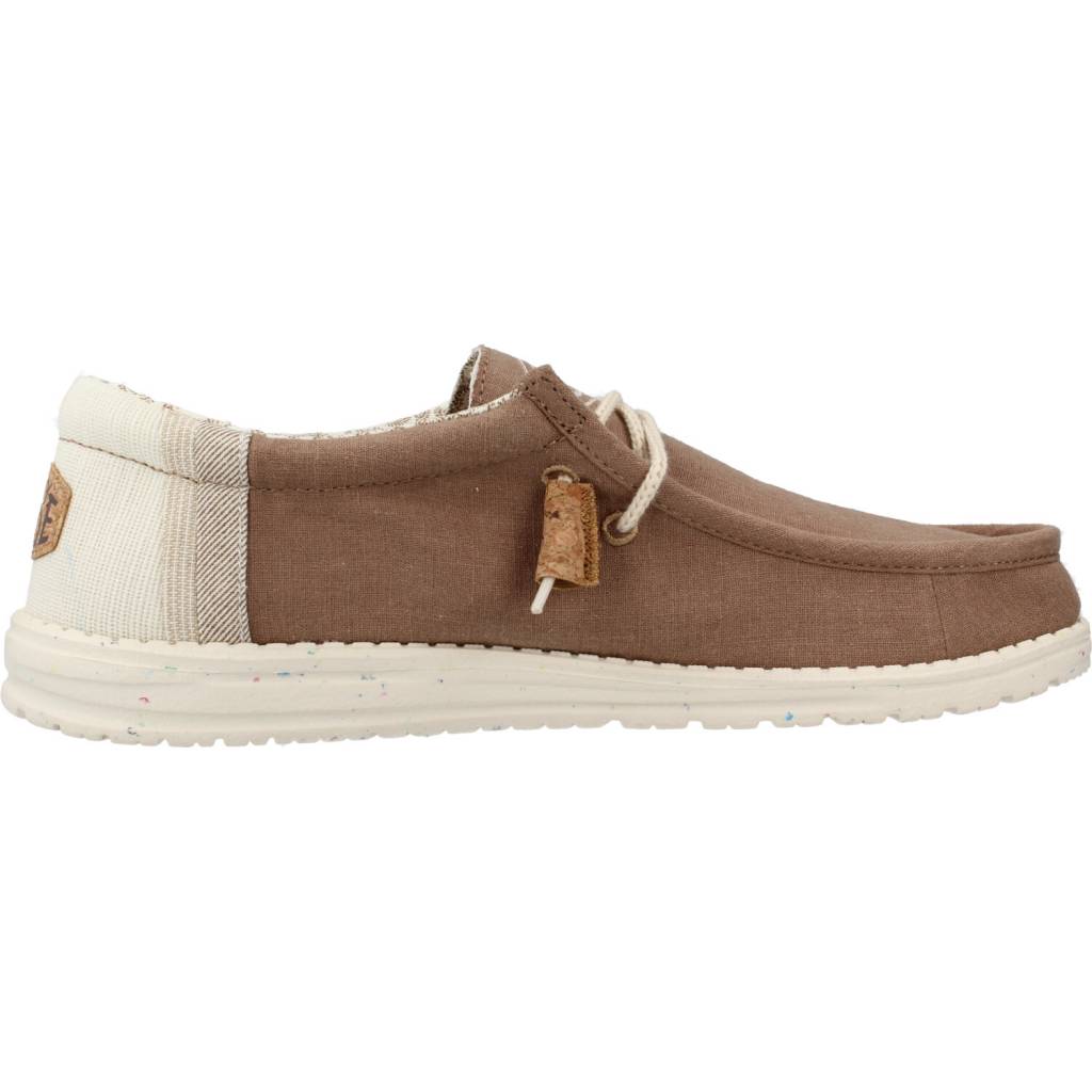 HEY DUDE WALLY LINEN NATURAL en color MARRON  (4)