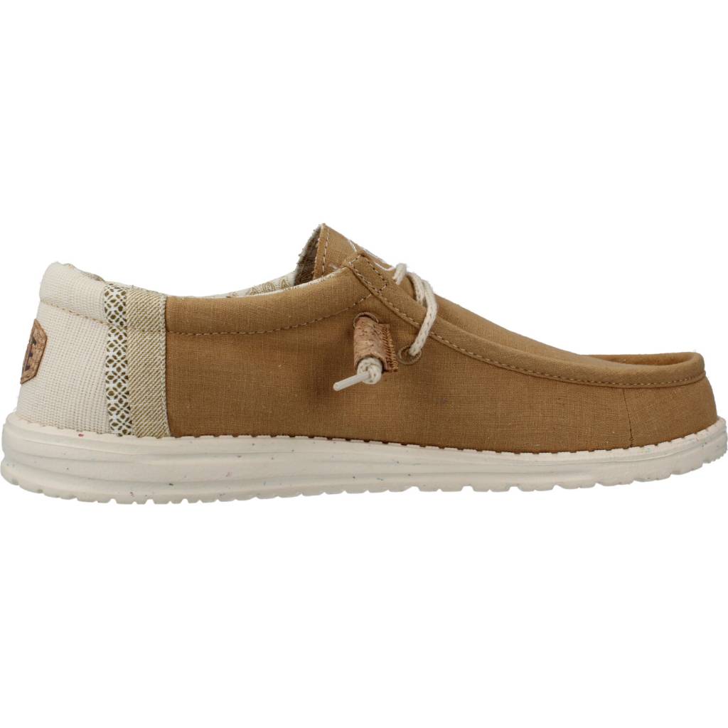 HEY DUDE WALLY LINEN NATURAL en color MARRON CLARO  (4)