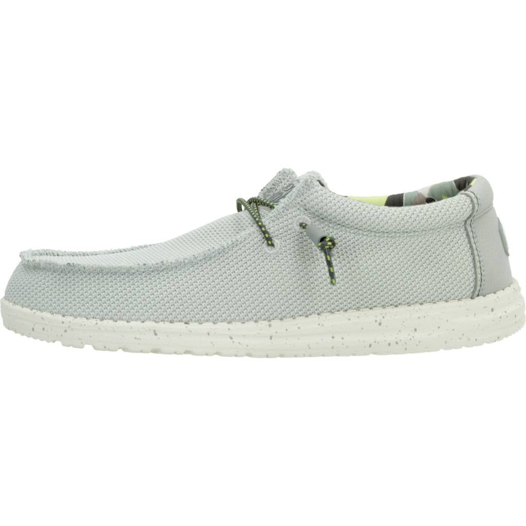 HEY DUDE WALLY SOX TRIPLE NEEDLE en color GRIS  (2)