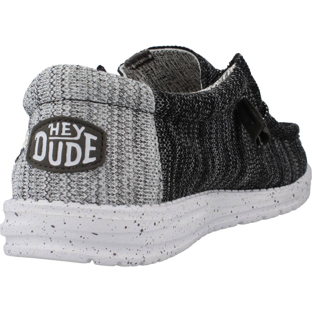 HEY DUDE WALLY STRETCH MIX en color GRIS  (3)