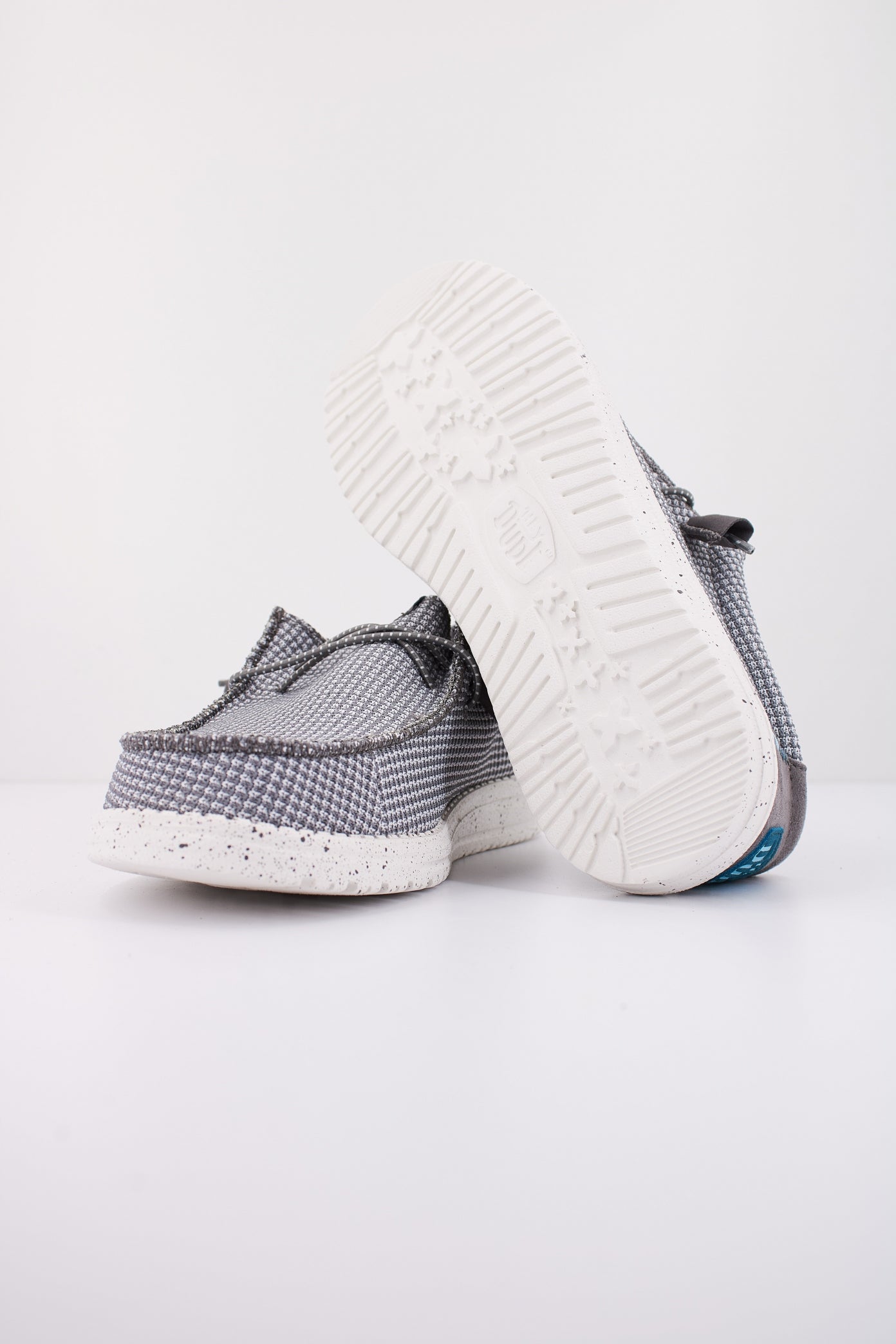 HEY DUDE WALLY SPORT MESH en color GRIS  (4)