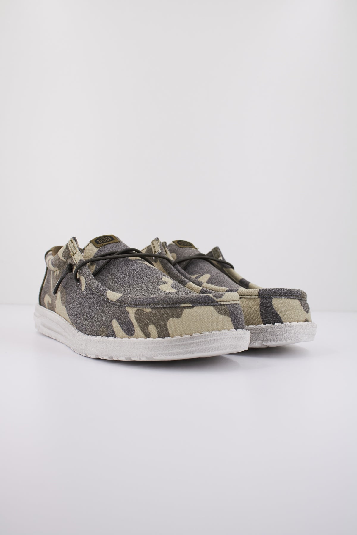 HEY DUDE WALLY WASHED CAMO en color VERDE  (2)