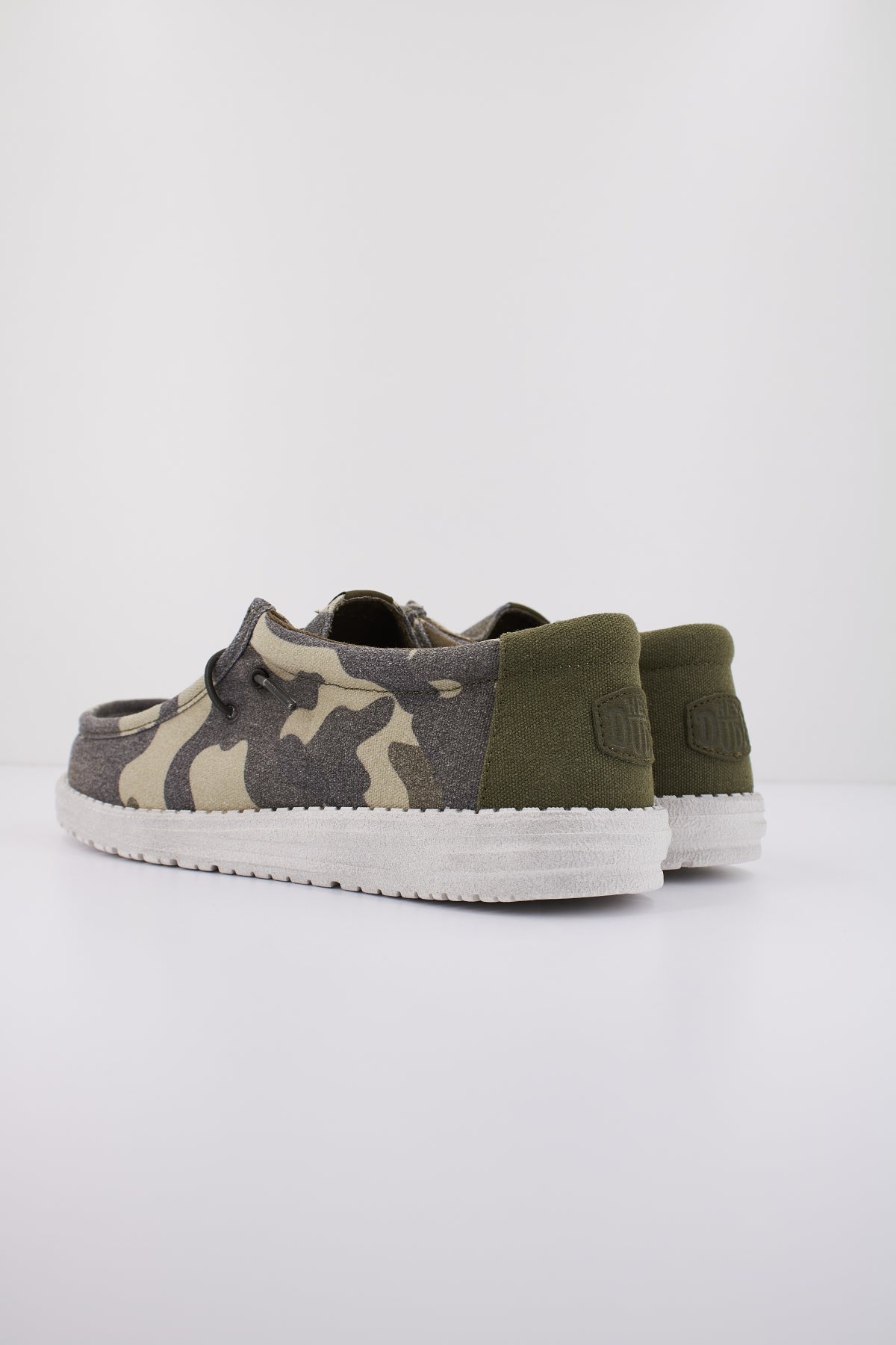 HEY DUDE WALLY WASHED CAMO en color VERDE  (3)