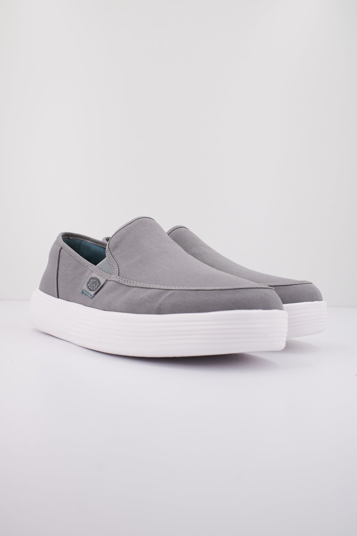 HEY DUDE SUNAPEE M CANVAS en color GRIS  (2)