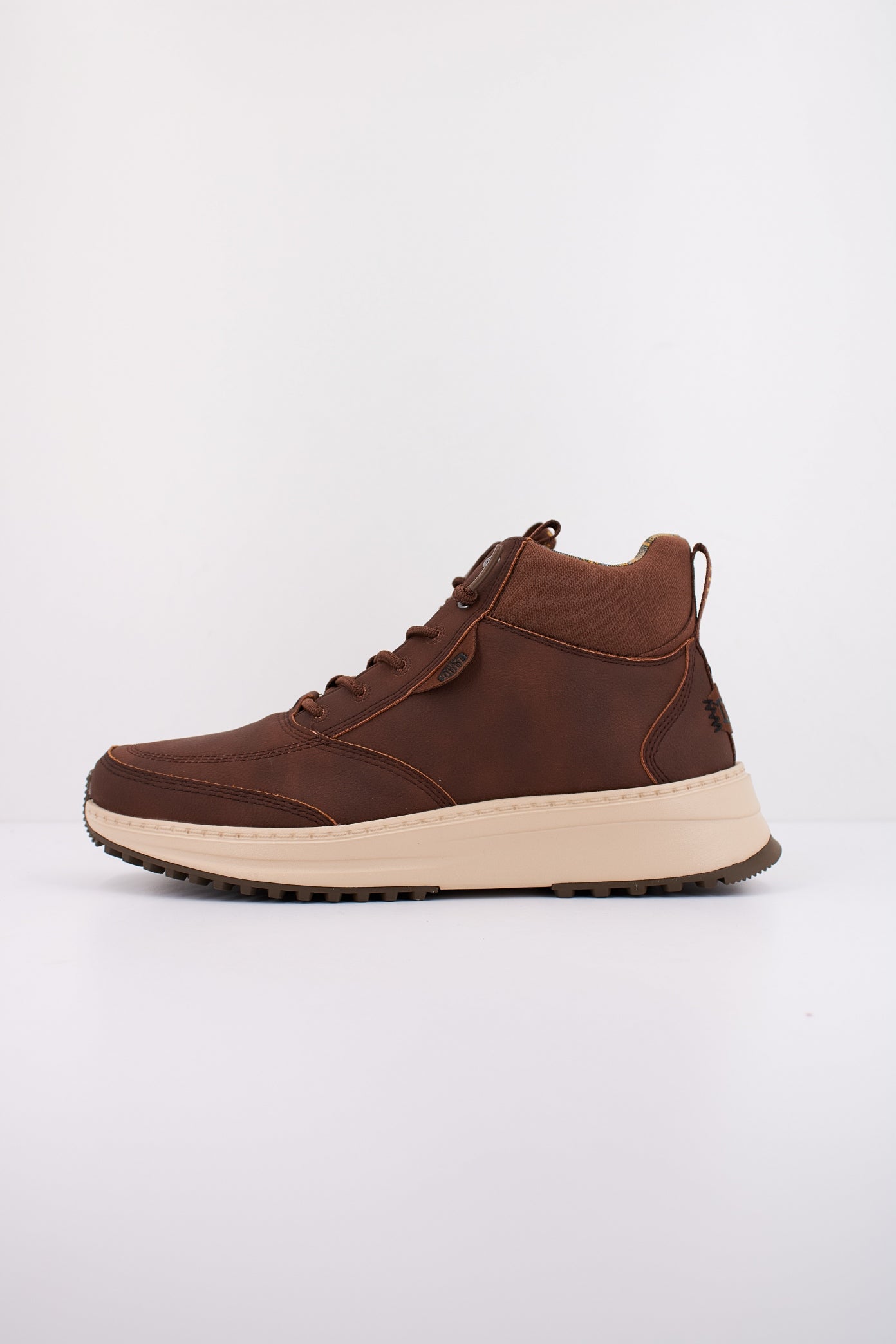 HEY DUDE TAHOE CLASSIC en color MARRON  (1)