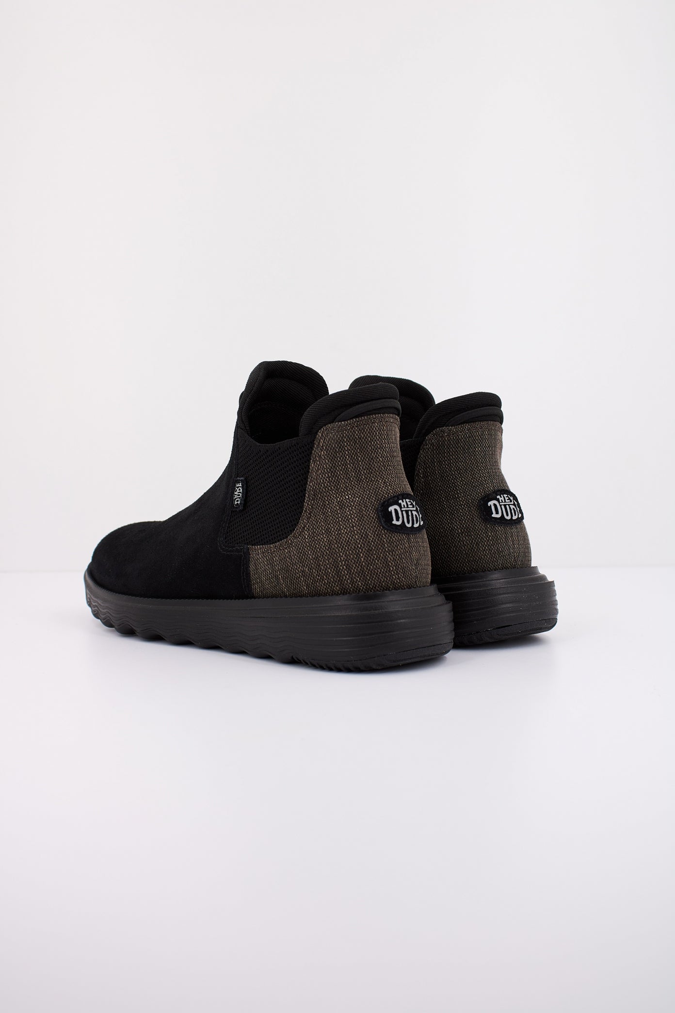 HEY DUDE  BRANSON BOOT SUEDE en color NEGRO  (4)