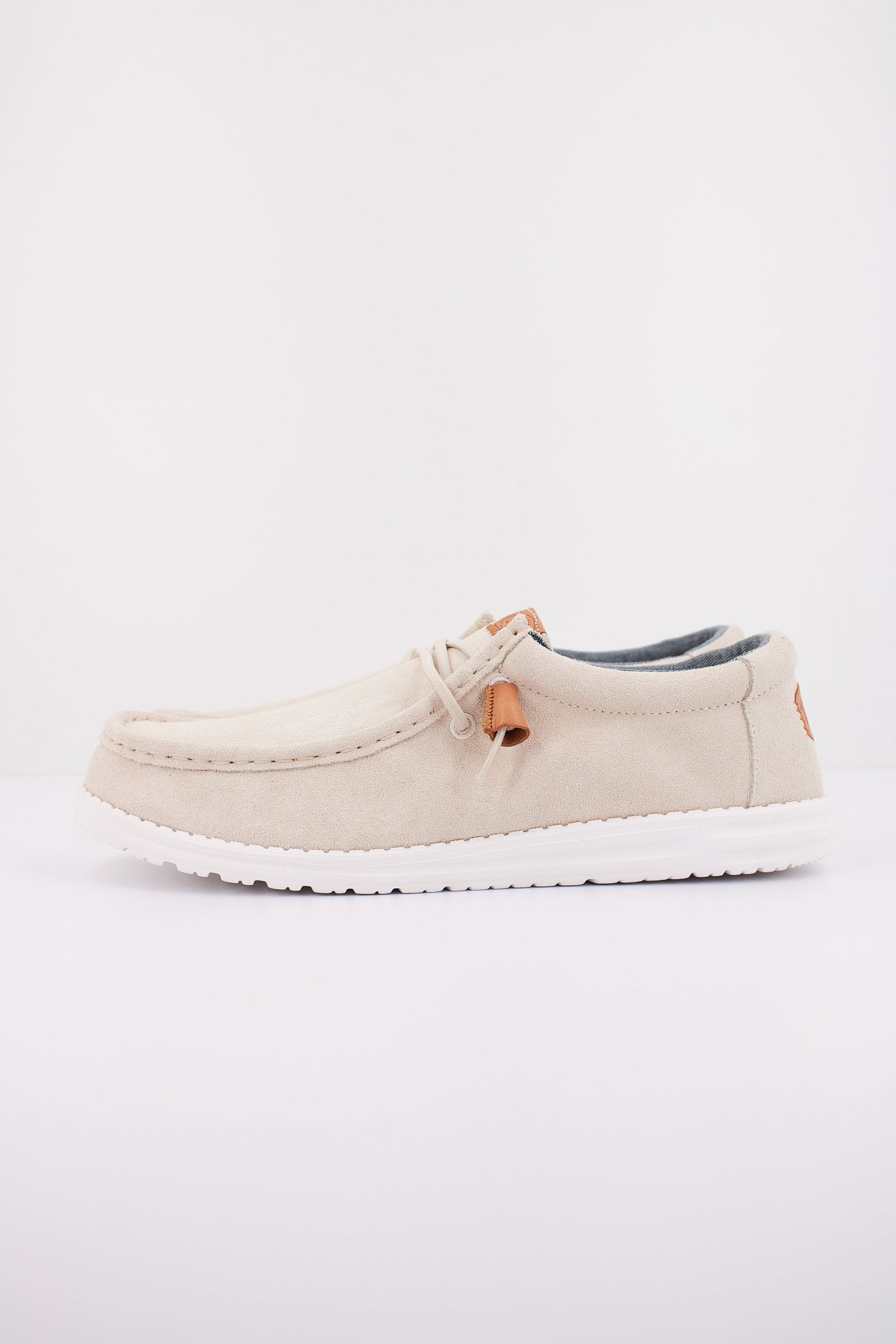 HEY DUDE  WALLY CRAFT SUEDE en color BLANCO  (1)