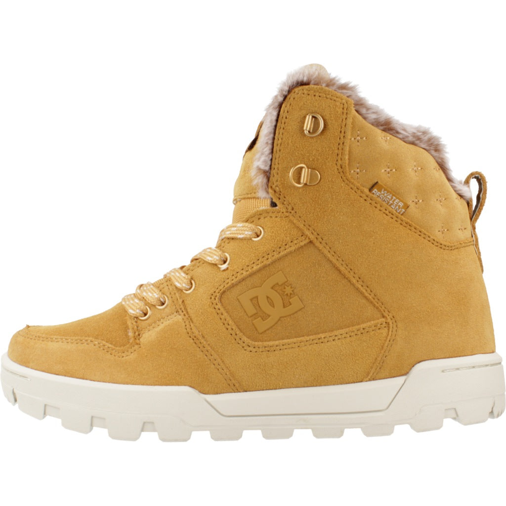 DC MANTECA  BOOT en color AMARILLO  (2)