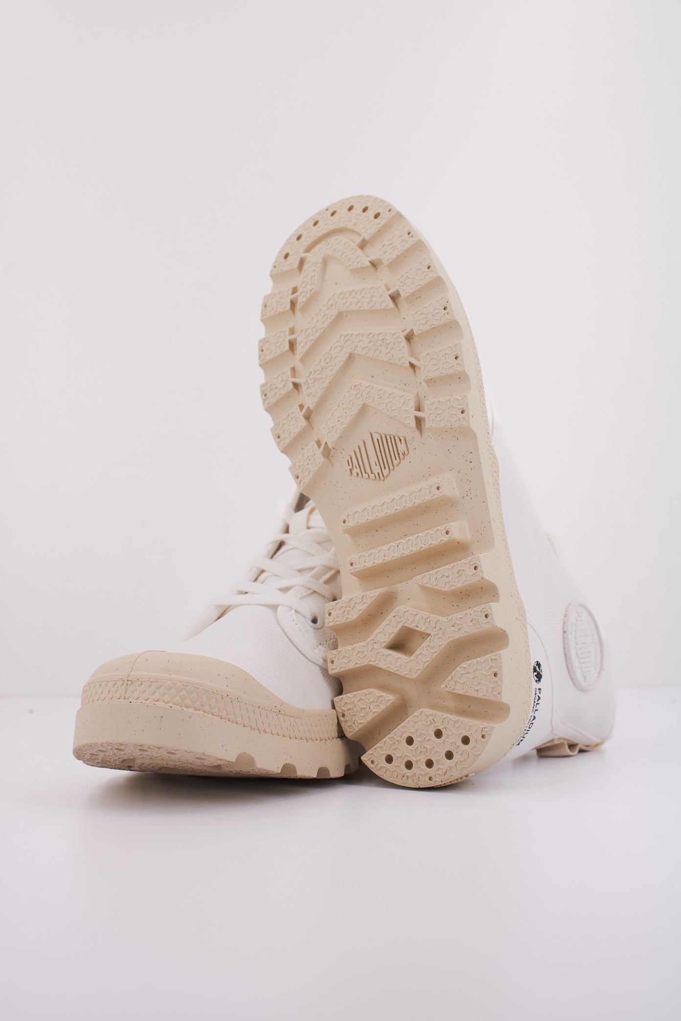 PALLADIUM PAMPA HI ZIP ORGANIC en color BLANCO  (5)