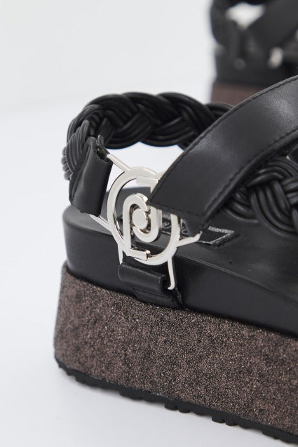 LIU-JO FRIDA  SANDAL en color NEGRO  (4)