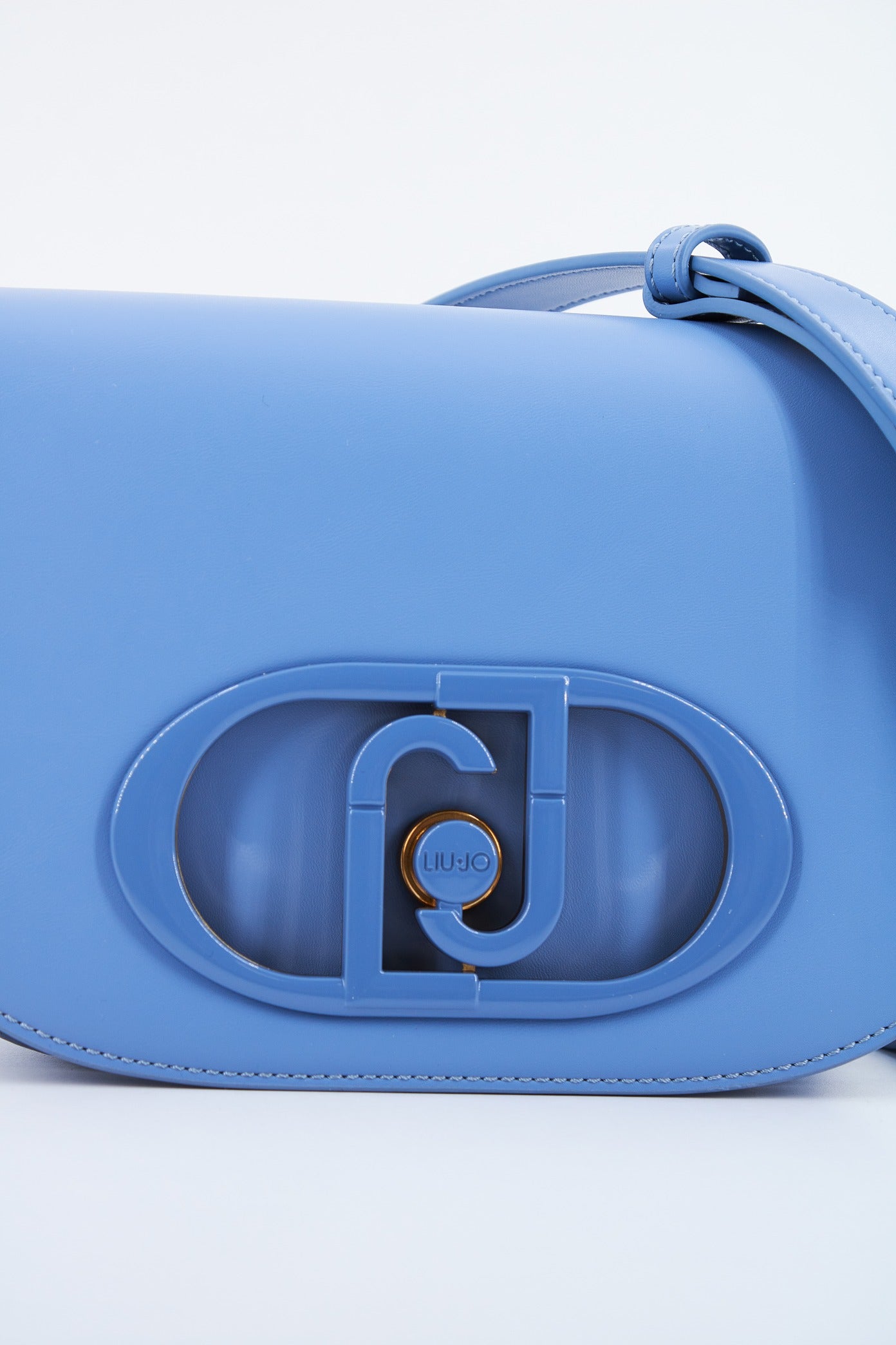 LIU-JO ECS M CROSSBODY en color AZUL  (4)