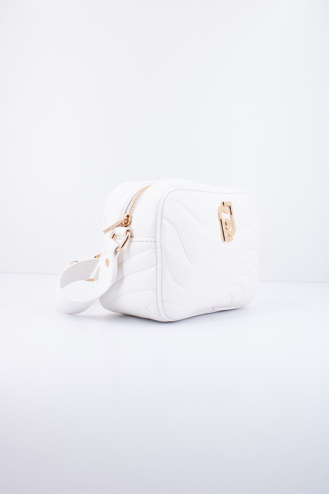 LIU-JO ECS M CAMERA CASE en color BLANCO  (3)