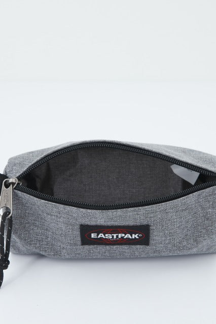 EASTPAK BENCHMARK SINGLE en color GRIS  (4)