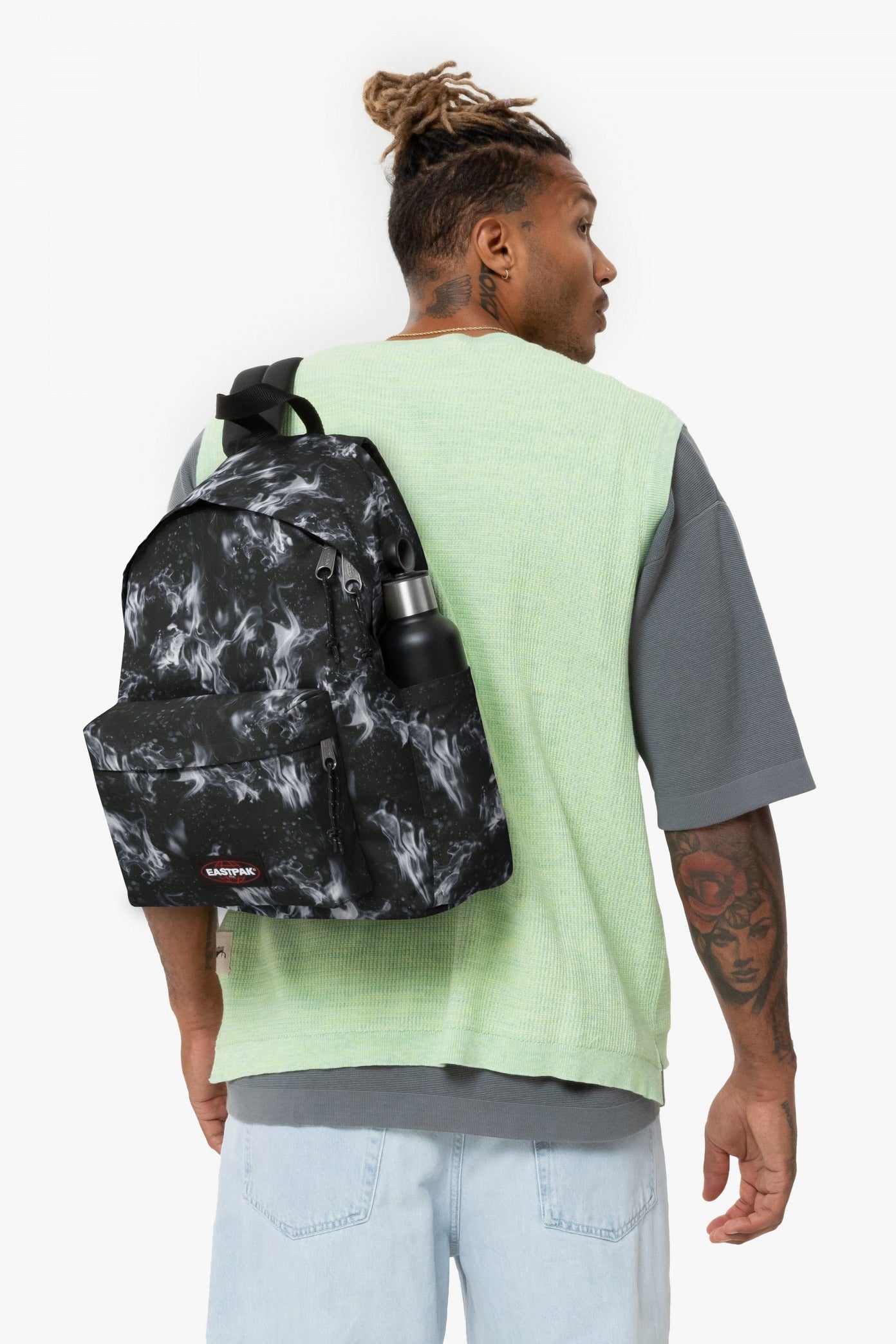 EASTPAK PADDED PAK'R en color NEGRO  (4)