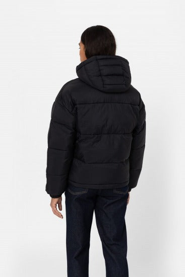 DICKIES ALATNA OVERSIZED PUFFER en color NEGRO  (3)